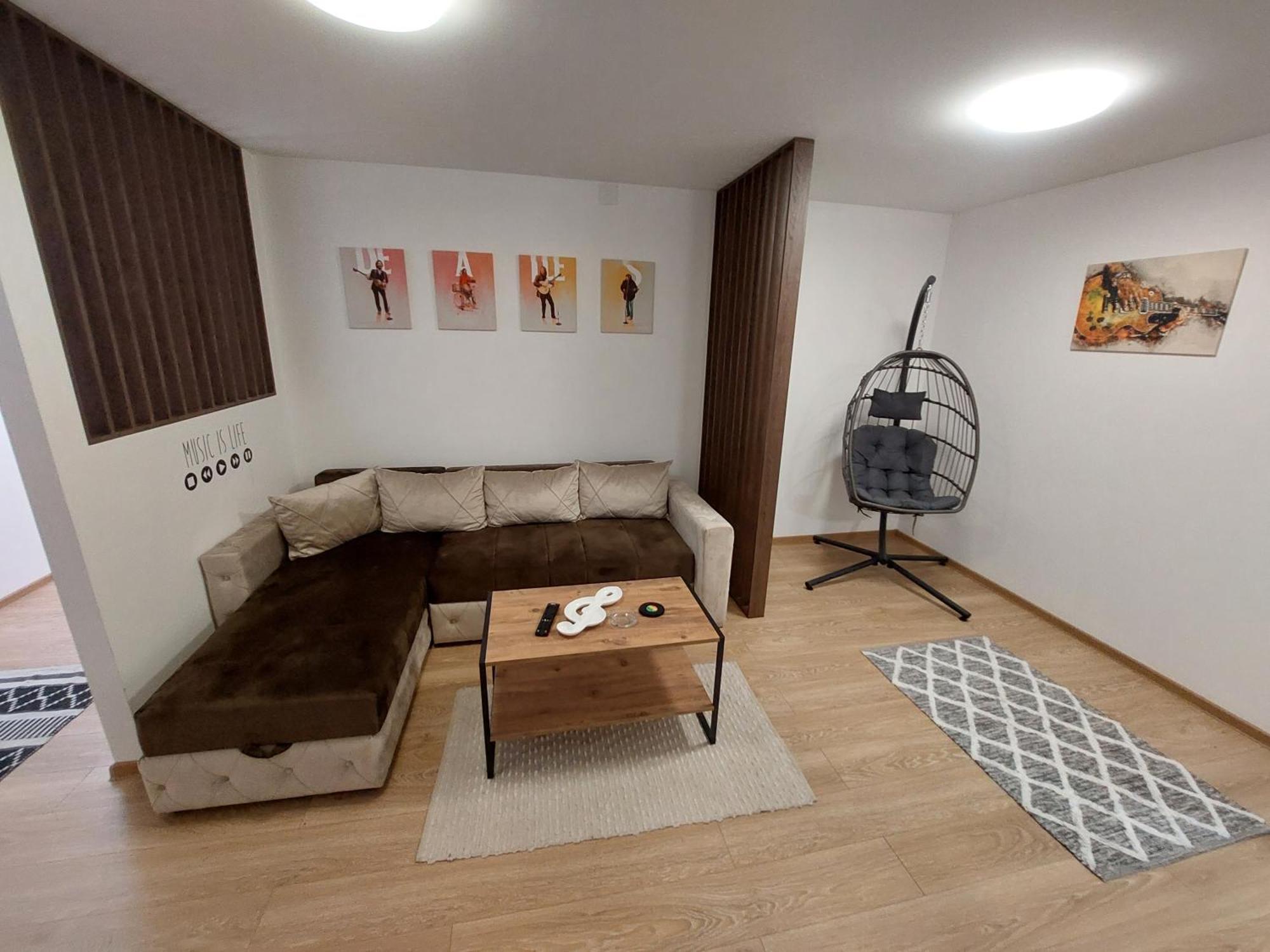 Apartman Muzika Ягодина Екстер'єр фото