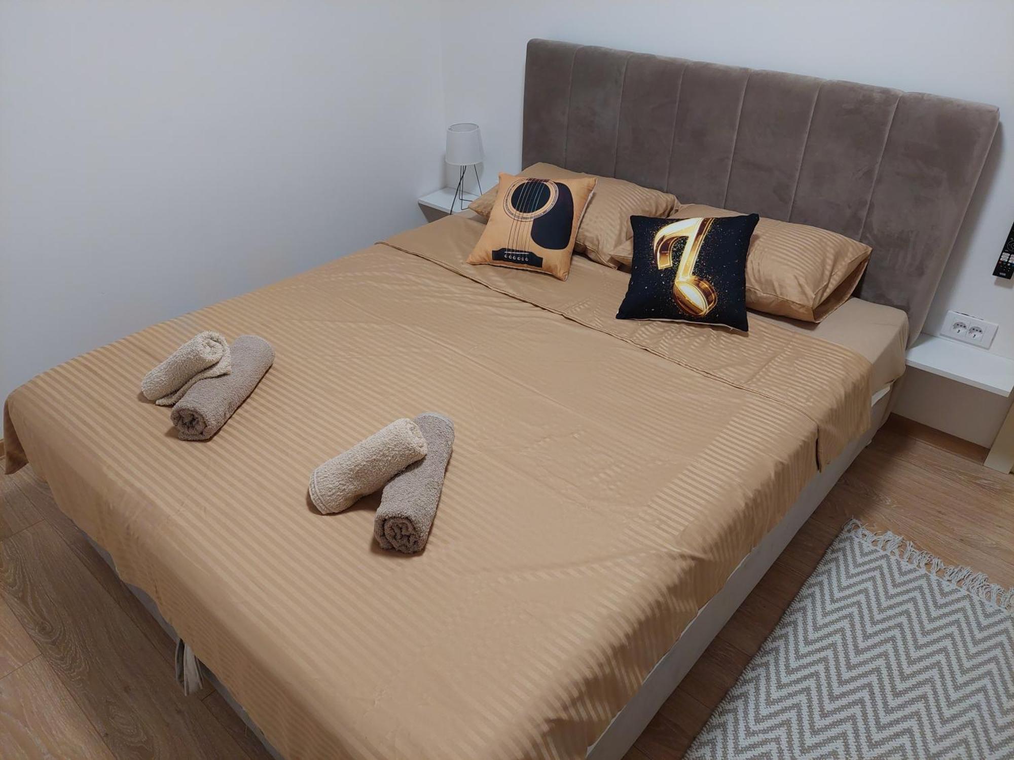 Apartman Muzika Ягодина Екстер'єр фото